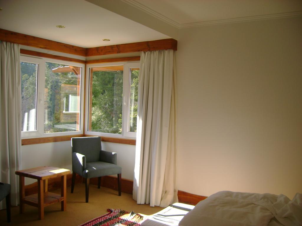 Hosteria Isla Victoria Lodge חדר תמונה